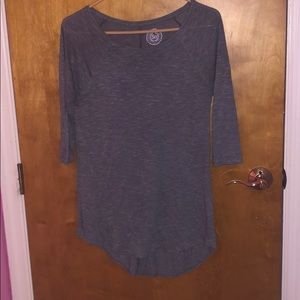 Very cute gray quarter sleeves top